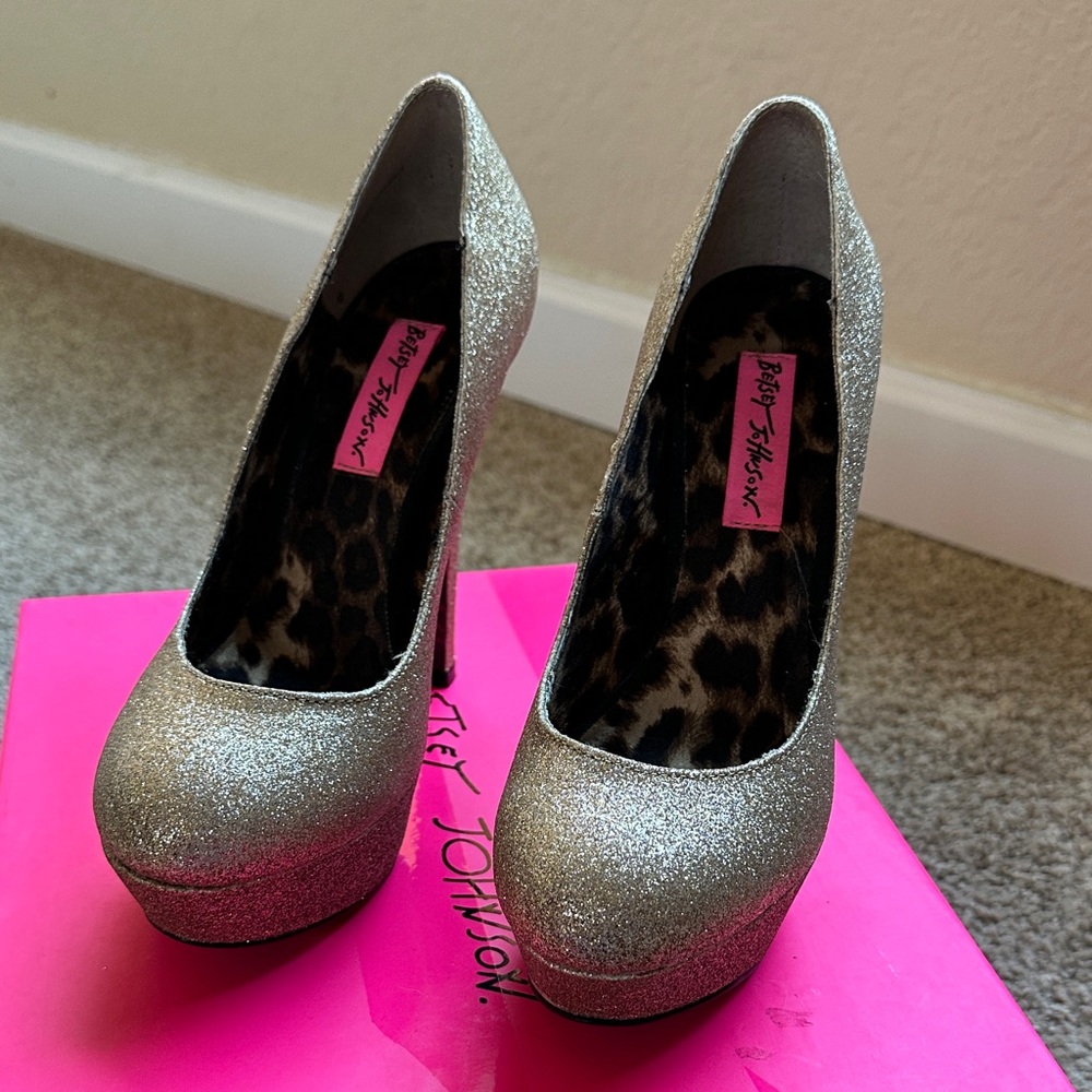 Betsey Johnson Sparkling Gold Heels